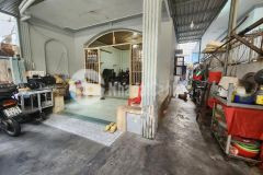 Bán nhà quận 7 cấp 4 siêu rộng 160m2 thổ cư xây dựng tự do, sổ đẹp nở hậu 11m