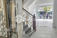 Nhà mới keng mặt tiền 6 tầng nở hậu, full nội thất sang chảnh quận 7, có thang máy