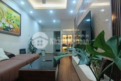 Phố võ văn dũng 35m2, 5 tầng cực đẹp ô tô kinh doanh dân trí cao gần hồ hoàng cầu