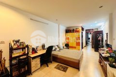 Bán 67m lãng yên tặng nhà phân lô ô tô tránh vào nhà hai bà trưng