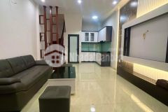 Bán nhà mới 5 tầng full nội thất, nở hậu, mặt tiền thoáng, chỉ hơn 6 tỷ, gần phố đại la.