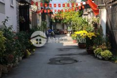 Bán nhà thủ đức cấp 4 dt 64 m2 giá 5,2 tỷ tl