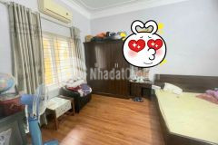 Bán nhà bồ đề 8 tỉ ô tô vài bước, 2 thoáng sân vườn ở yên tĩnh