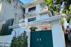 Bán nhà cũ đối diện hồ tây lạc long quân 248m2 x mt 6.5 ngõ thông 4 chỗ đỗ cửa