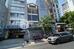 Bán nhà mặt tiền đường tôn đức thắng quận 1.dt5x21m.giá 100 tỷ