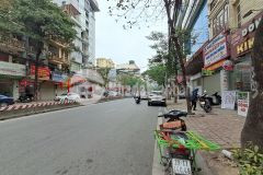 Bán 55m 7 tầng 4m.mạt tiền. mặt phố lạc long quân tây hồ