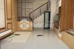 Bán nhà phúc lợi 32m 5tầng mặt tiền 3,92m giá 5,25tỷ