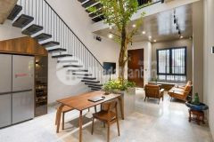 Bán nhà 1 mặt tiền, 2 mặt kiệt, 3 mặt thoáng đường núi thành. giá 9.7 t