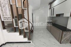 Ô tô đỗ cổng, 31m2, đường ngọc trì, long biên, nhỉnh 5 tỷ.