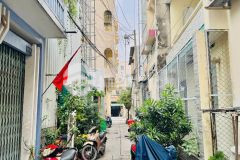 Nhà ngay âu cơ, 3 tầng, hẻm rộng s.á.t mặt t.i.ề.n tân bình 22m2 nhỉnh 3 t.ỷ