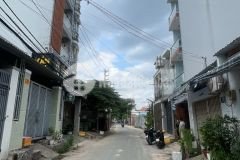 Bán nhà luỹ bán bích 56m2 đang cho thuê 12tr tháng