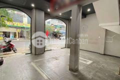 Cho thuê nhà 2 tầng trần cao cân ngang 7m