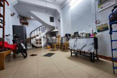 Cho thuê nha nguyên căn phô ngoc ha, ba đinh, 33m2, 5 tâng, nhà đẹp, gần phố