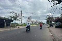 Đất ngợp mặt đường cách mạng tháng tám p bình tân thị xã lagi