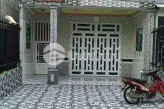 Bán nhà cấp 4 chiều ngang rộng 6m lộ oto giá dưới 1 tỷ