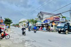 2 lô liền kề nằm sát ubnd duy phước đường ô tô giá chỉ 550tr1 lô.