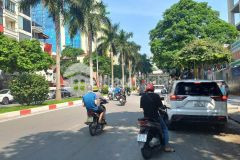 Mặt phố nguyễn khuyến văn quán 2 mặt tiền view chung cư kd sầm uất