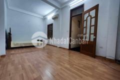 Cho thuê nha riêng phô đôi cân, ba đinh 35m2, 5 tâng, nhà đẹp ở luôn, ô tô đỗ cửa, gần phố