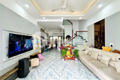 Nhà xinh lung linh 2 lầu st đường nhựa 8m kdc the sun, tt.nhà bè