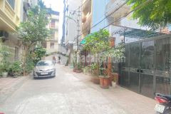 Bán 120m 3 tầng 5m.mặt tiền. trần quốc hoàn cầu giấy. ô tô tránh