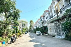 Cg. nhà mặt tiền trệt, lửng, lầu 4 phòng ngủ 3 wc đường trần văn sắc kdc nông thổ sản