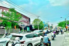 Ở ngay nhà 1 trệt 1 lầu, 55m², gần chợ hiệp phú, thủ đức, chỉ 5 tỷ