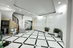 Bán nhà định công hạ, hoàng mai, 42m2, 5 tầng, thang máy, lô góc, mt 4.8m, 9.6 tỷ