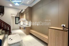 Nhà 5 tầng mới cứng full nội thất ô tô đỗ cổng việt hưng long biên