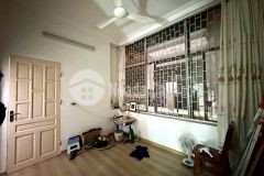 Bán nhà giáp bát 5 tầng dân xây lô góc ô tô thông hoàng mai