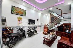 Nhà đẹp trệt lầu 3 phòng ngủ kdc phú an xây dựng kiên cố tiện ích gì cùng có