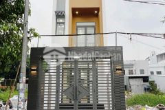 Nha 1 trêt 2 lâu mơi hoan công 100m2 gân bênh viên nhi đông 3 tân kiên bc