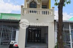 Nhà 1 trệt 1 lầu khu dân vượt lũ phường 8 vĩnh long có sân đậu ô tô