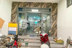 Giá tốt nhà 2 lầu mặt tiền đường số lâm văn bền, quận 7