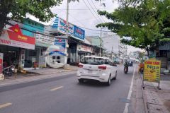 Nguyễn văn quá q12, 4x11m 3 tầng chắc chắn, nhà mới vào ở ngay xe hơi chạy vòng quanh nhỉnh 4 tỷ