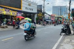 Nhà mặt tiền lê văn việt tăng nhơn phú b, dt 150m cấp 4,