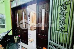 Trương đinh nhà xây chắc chắn, tiện ích, dt 38m giá 5.6 tỷ có thương lượng, sđcc