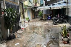 Bán nhà giáp q.1 hẻm thông thoáng khu dân trí sầm uất 04 tầng chỉ 5 tỷ.