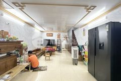 Nhà đẹp tam trinh, vị trí thoáng mát giao thông thuận tiện, dt 50m² 3 tầng, mt 4.4m giá 3.8 t