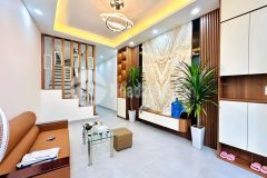 Bán nhà gần hồ ba mẫu đống đa, ngõ rộng gần đường ô tô, nhà 5 tầng đẹp ở ngay.