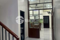 Cho thuê nhà 3.5 tầng mặt phố lạc long quân, ph hải tân, tp hd, 81m2, mt 4.5m, view sông
