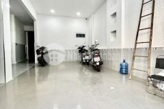 Bán nhà quận 10 ngay mt bắc hải dt 120m2 2 tầng 8chdv dòng tiền 50trth giá chào 10 tỷ.