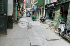 Bán căn nhà dân xây 50m2 phố kim giang mặt đường ô tô tải tránh nhau ngay cạnh ubnd phường đại kim