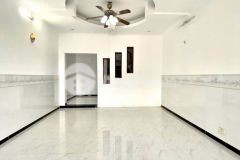 Cho thuê nhà trệt 3 lầu mặt tiền đường bùi quang trinh kdc 586, cái răng, cần thơ. gần chợ 586