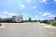 Cg. 3 nền liền kề a1 lý thái tổ kdc hưng phú 570m2