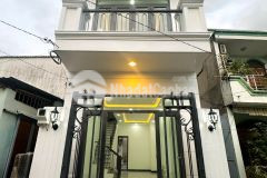 Nhà 1 trệt 1 lầu hẻm đường 36, p. linh đông, thủ đức dt 50m²4.38 tỷ.