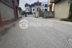 Chủ cần bán gấp lô đất trục chính 72m tân quang, ô tô tránh nhau 0828218468