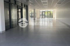 Cho thuê tầng 2, tầng 3 tòa nhà mặt phố thống nhất, tp hải dương, 300m2 1 sàn, vị trí đẹp