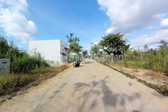 Nền 80m2 giá tốt kdc tân phú chỉ 1 tỷ 550 triệu còn thương lượng ít.