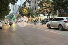 Bán gấp nhà phố huỳnh thúc kháng, ô tô tránhdt 60m2, 7 tầng, mt 4.5m, 26tỷ