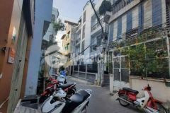 Nhà muốn bán nhanh nên giảm mạnh sát sàn